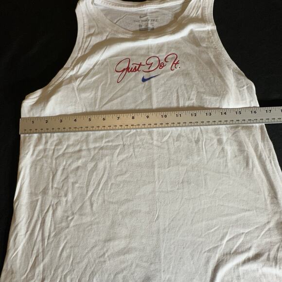 Nike White “Just Do It” Tank Top Size Medium - Picture 5 of 7